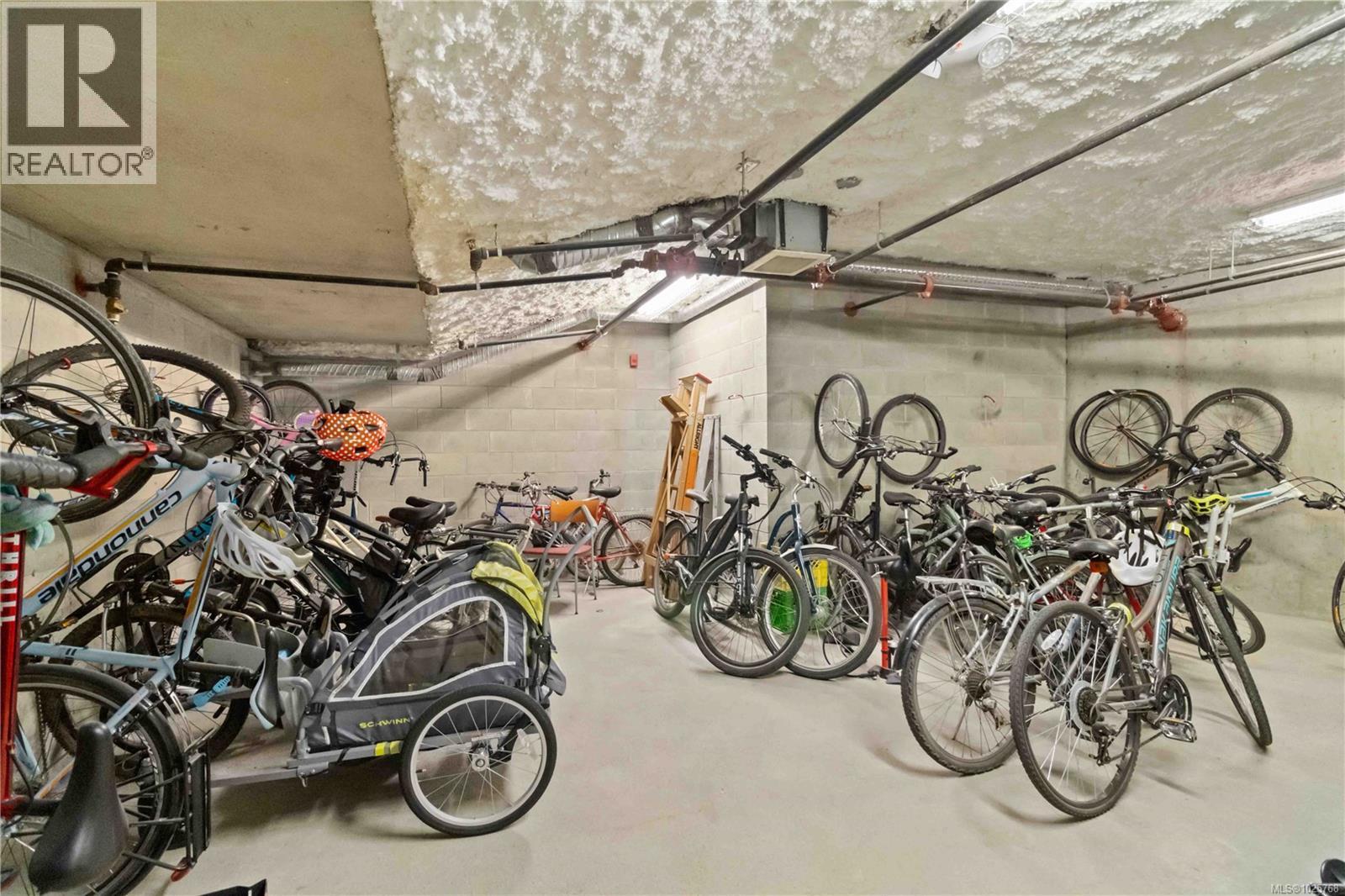 Single Family House for Sale in   West Saanich Rd The Duval Saanich 