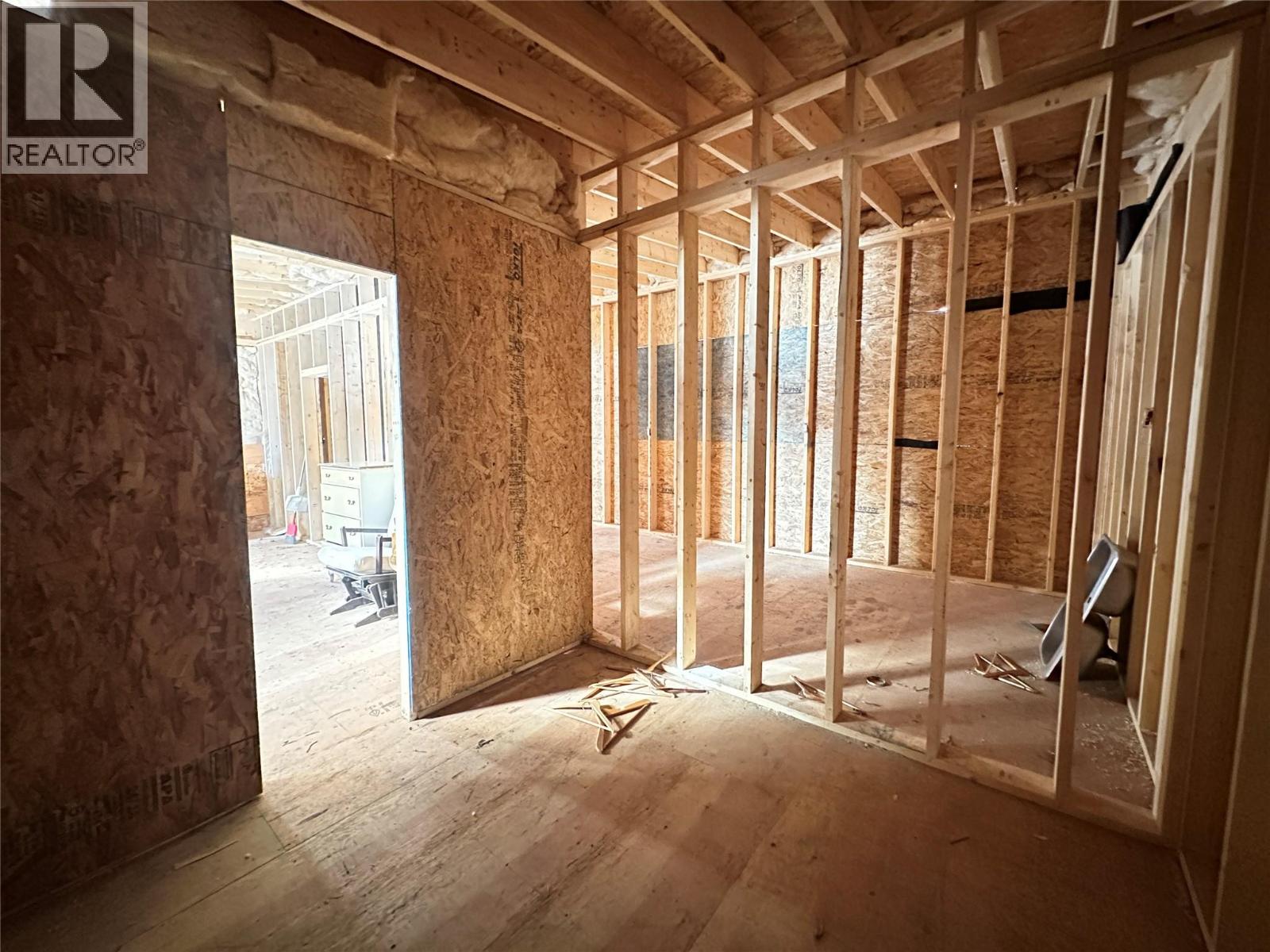 645 GOVERNMENT AVENUE N - 9