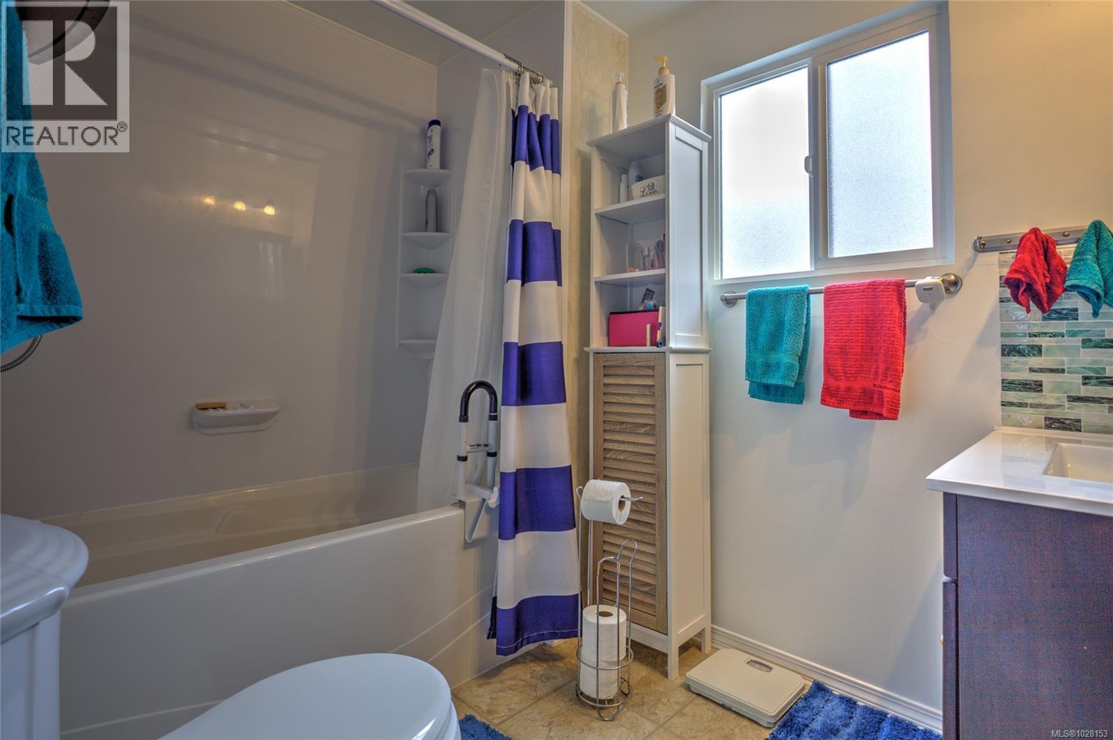 #3 1265 CHERRY POINT RD - 8