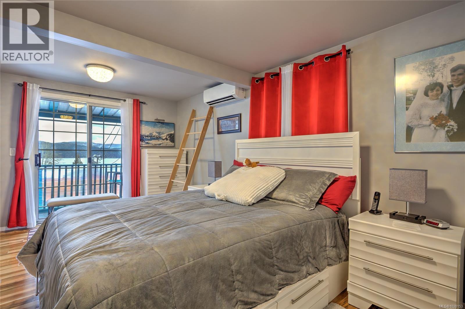 #3 1265 CHERRY POINT RD - 10