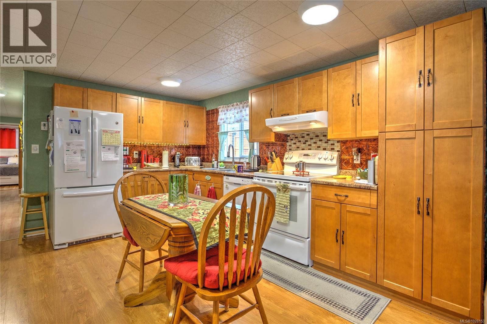 #3 1265 CHERRY POINT RD - 4