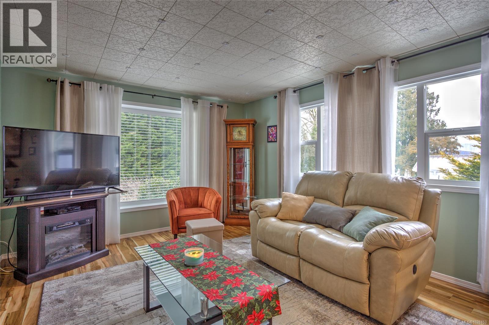 #3 1265 CHERRY POINT RD - Image 3