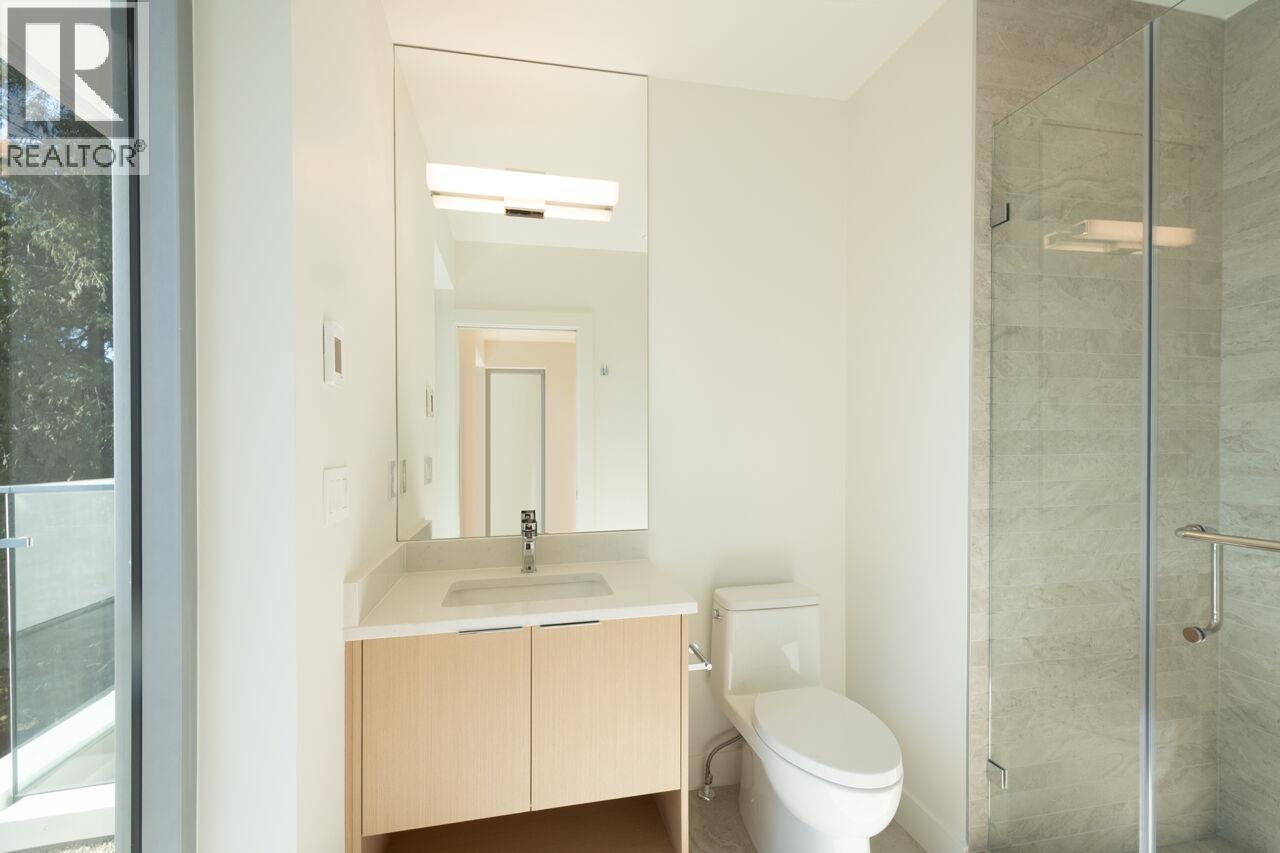 4437 PICCADILLY NORTH, West Vancouver