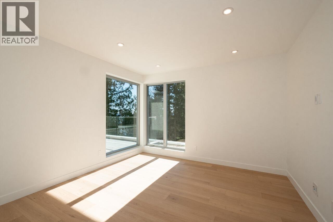 4437 PICCADILLY NORTH, West Vancouver