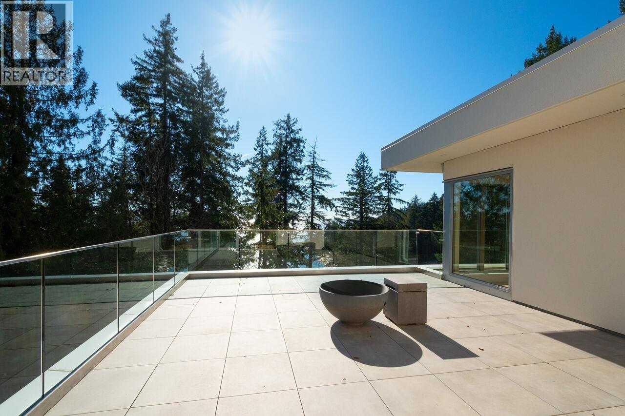 4437 PICCADILLY NORTH, West Vancouver