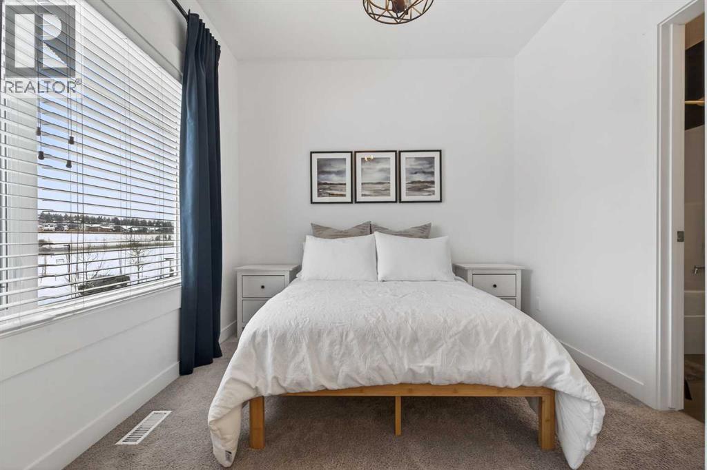 Single Family House for Sale in    Avenue SW Glenbrook Calgary 