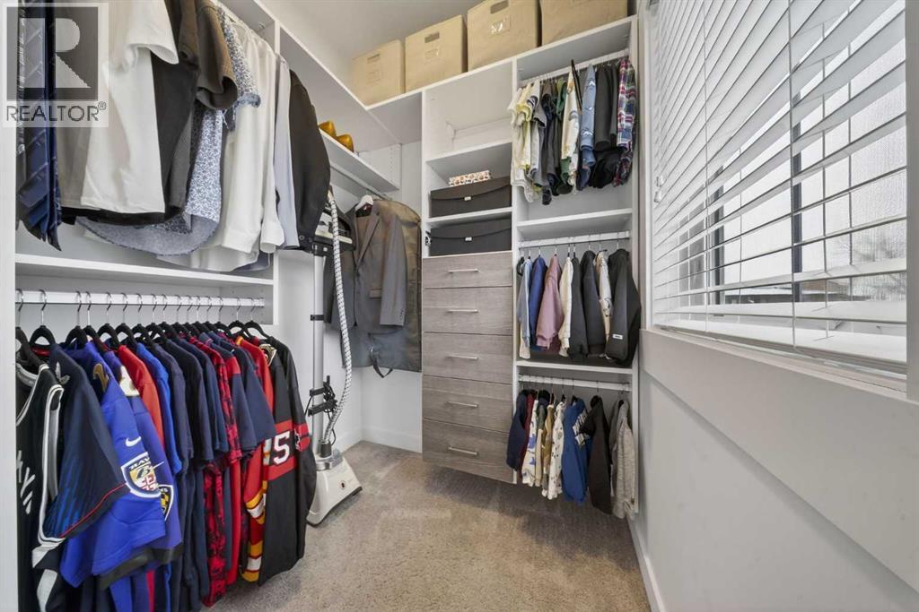 Single Family House for Sale in    Avenue SW Glenbrook Calgary 