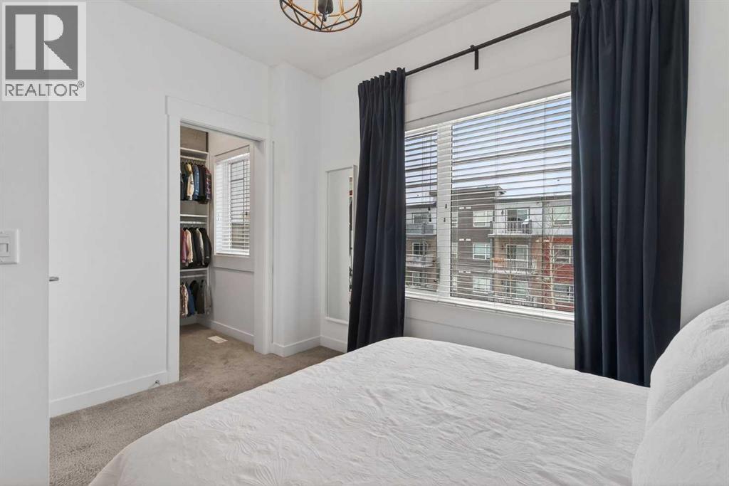 Single Family House for Sale in    Avenue SW Glenbrook Calgary 