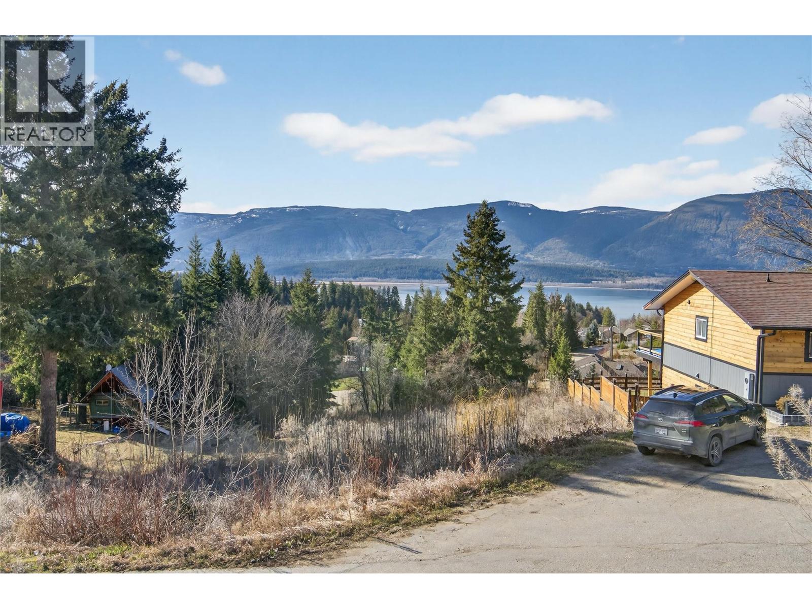  2311 28 Street, Salmon Arm