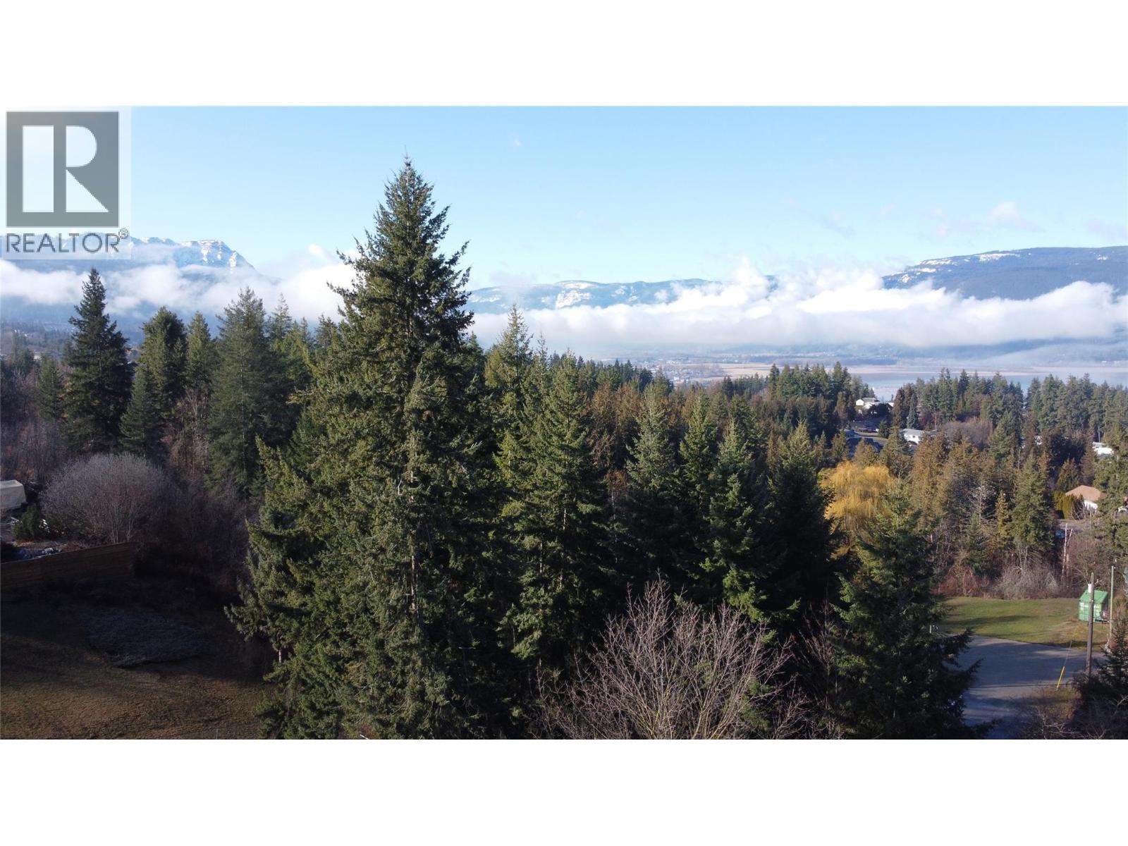  2311 28 Street, Salmon Arm