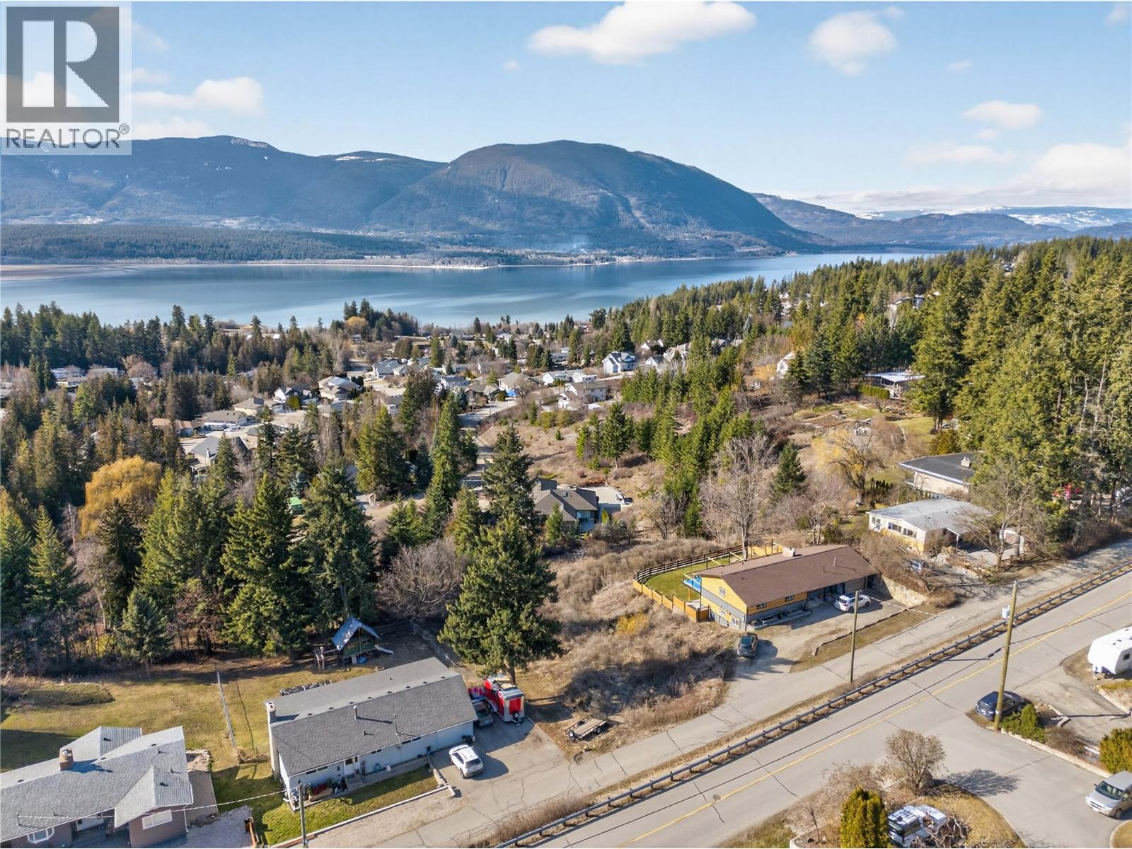  2311 28 Street, Salmon Arm
