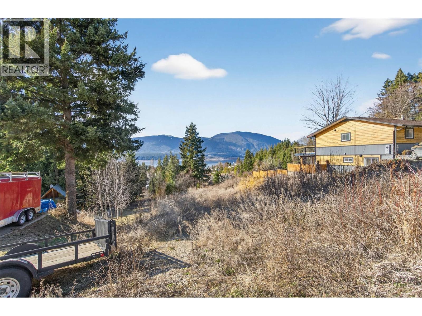  2311 28 Street, Salmon Arm