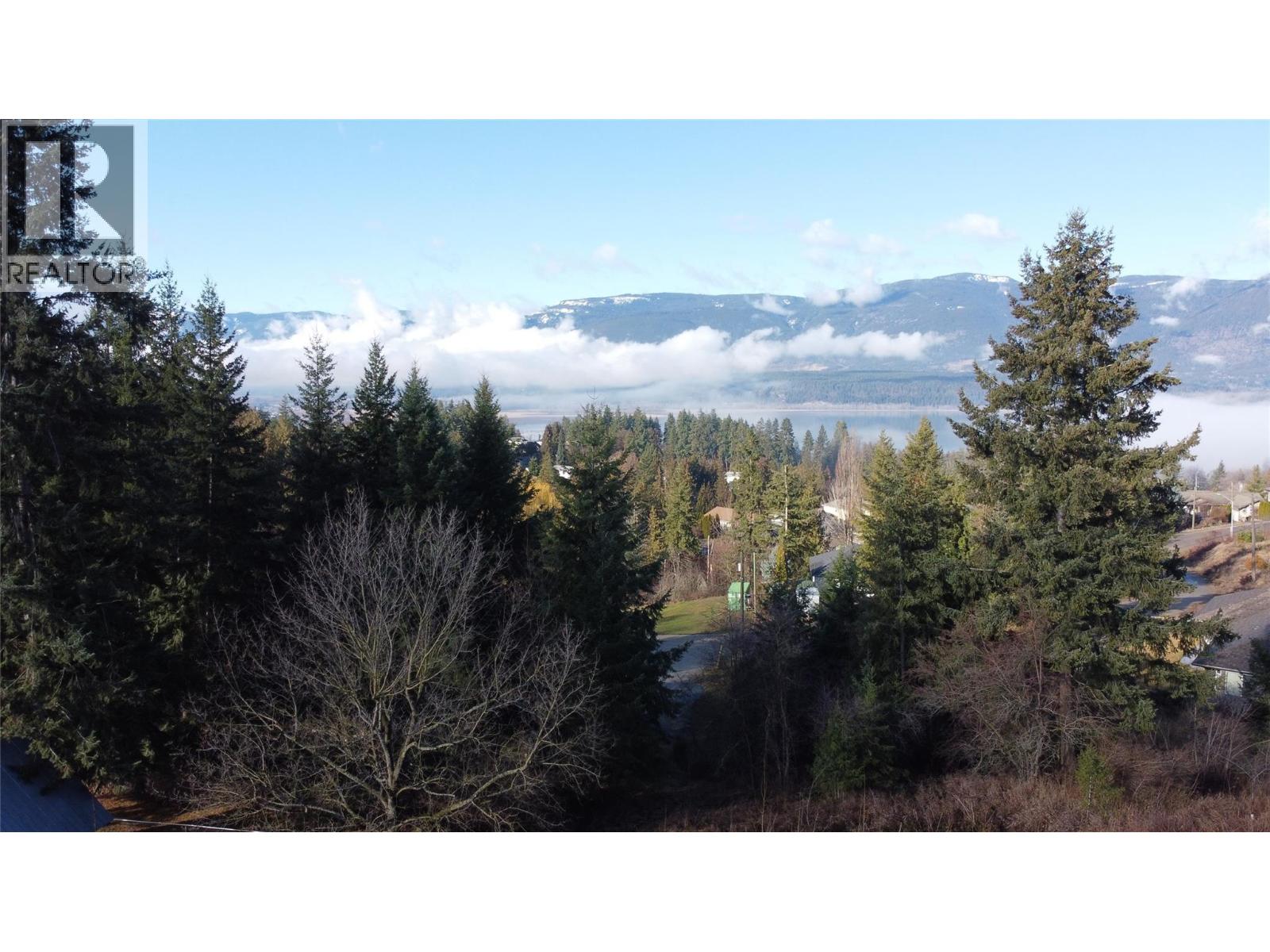  2311 28 Street, Salmon Arm