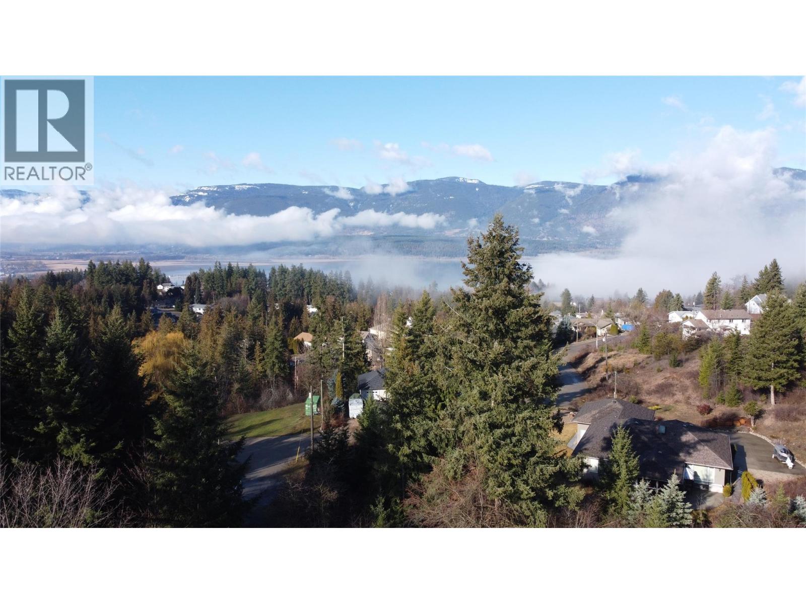  2311 28 Street, Salmon Arm