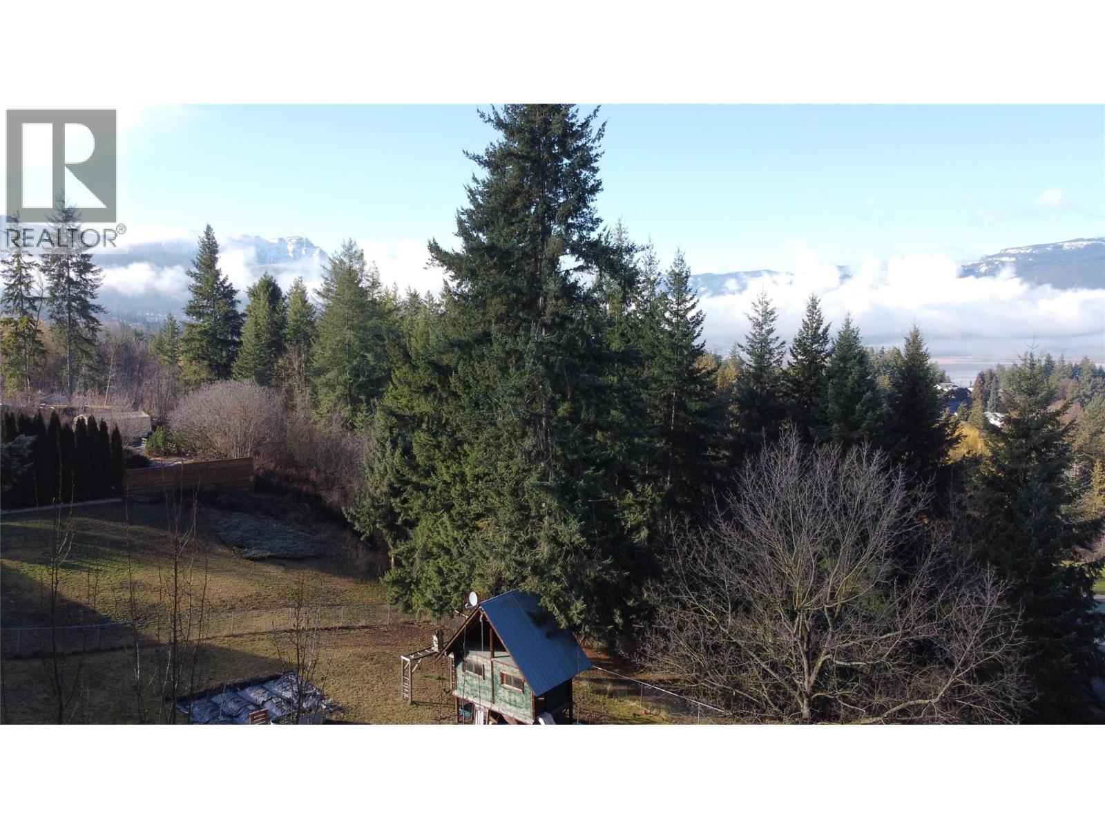  2311 28 Street, Salmon Arm