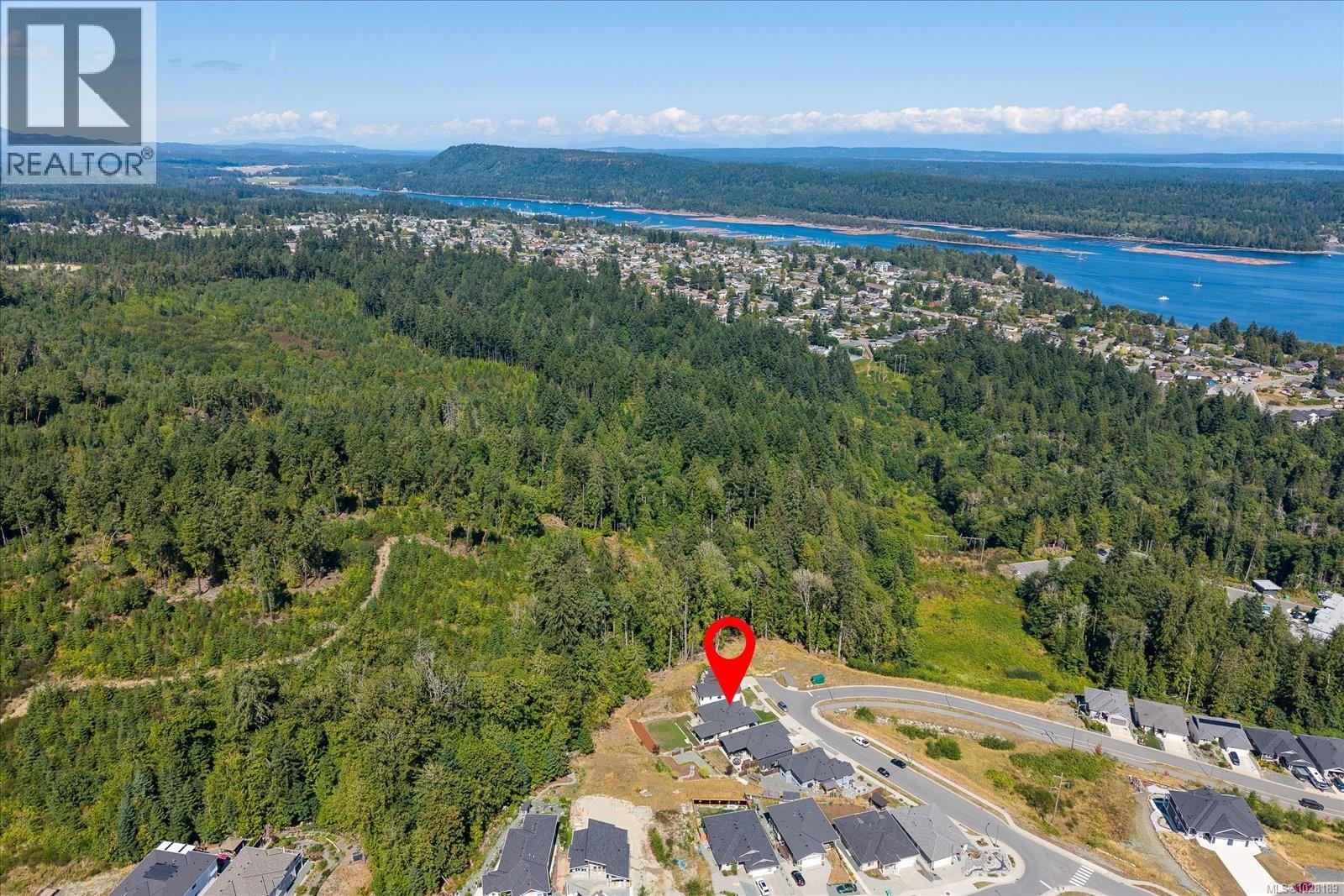 405 Colonia Dr S, Ladysmith