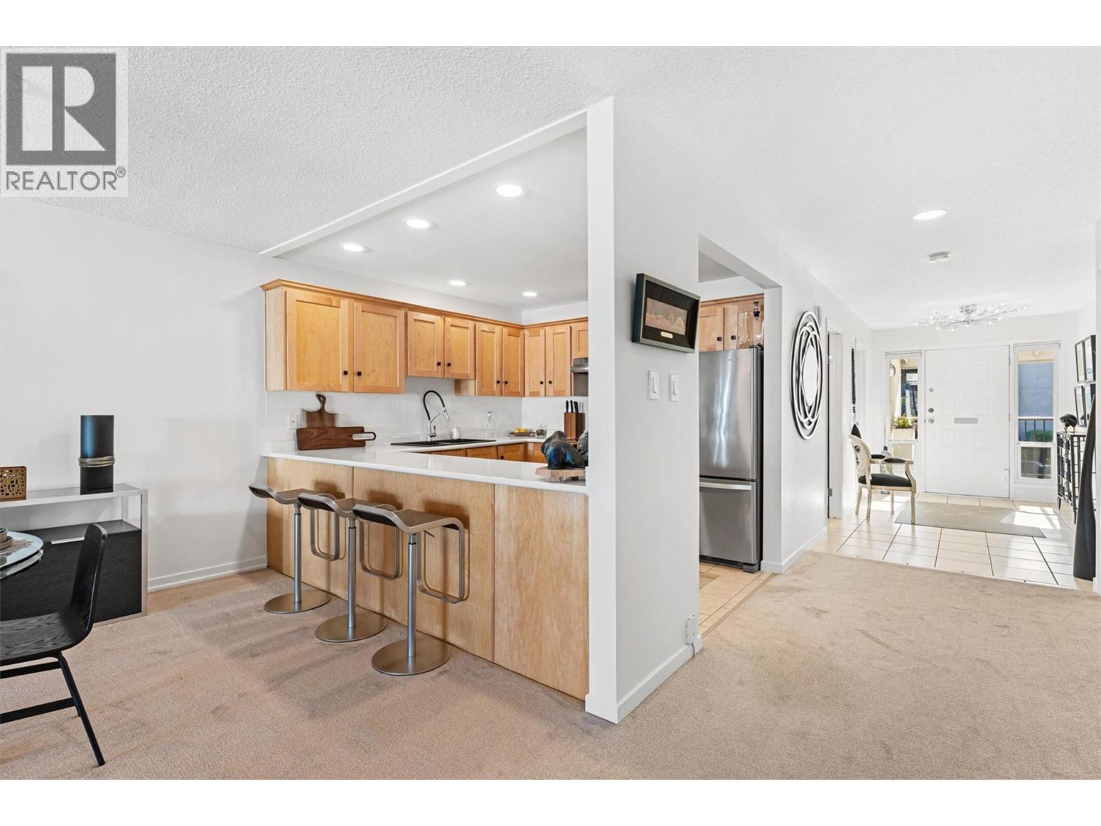 2900 Abbott Street Unit# 202, Kelowna