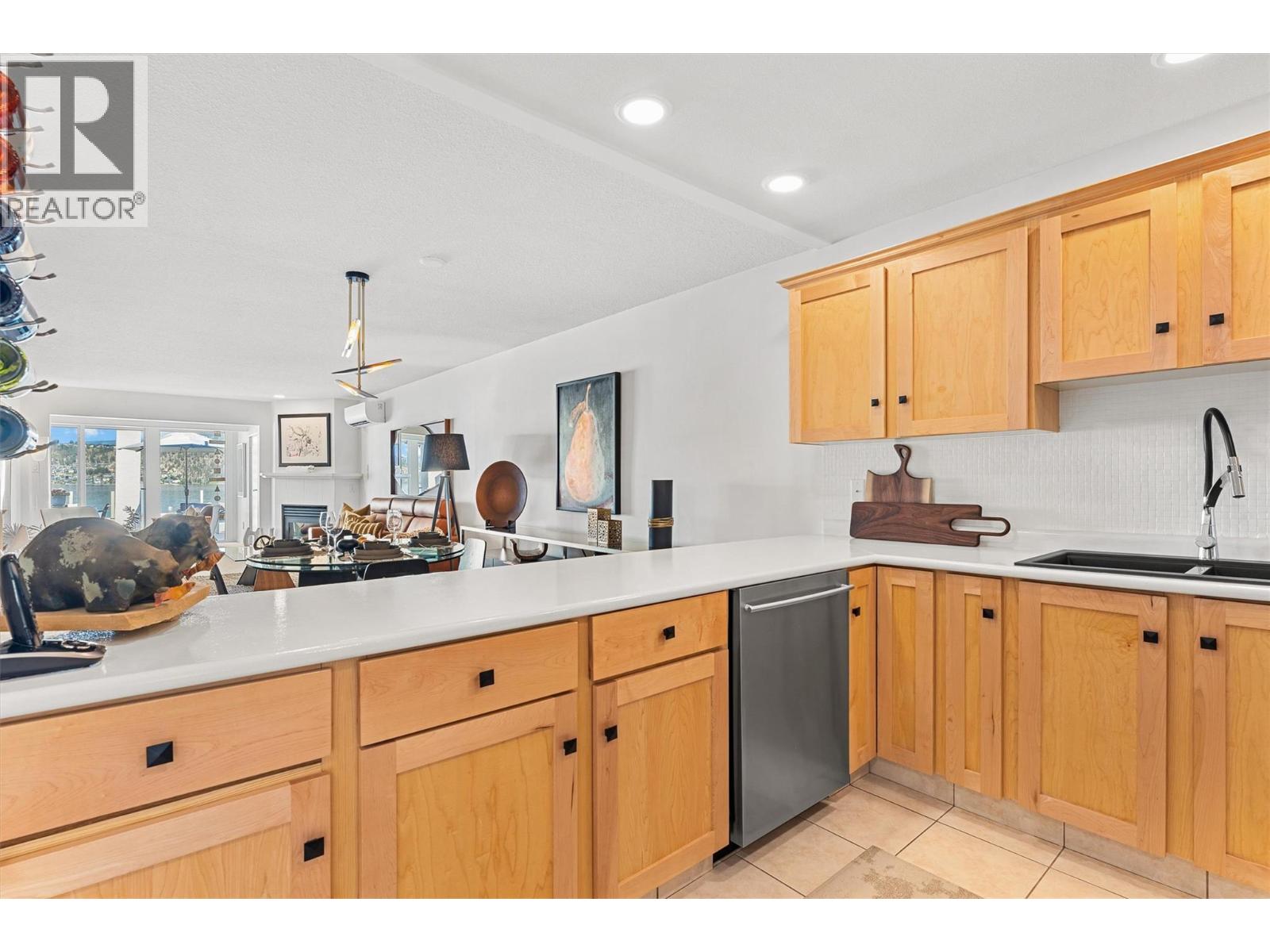 2900 Abbott Street Unit# 202, Kelowna