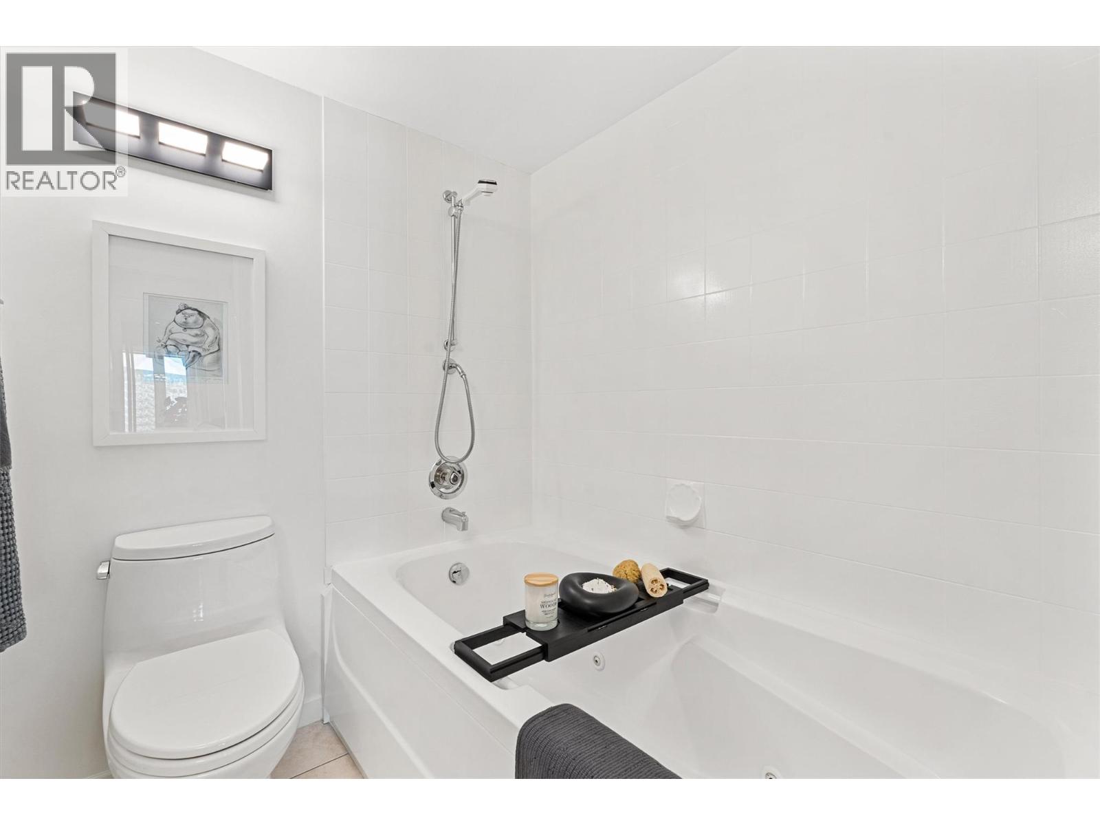 2900 Abbott Street Unit# 202, Kelowna