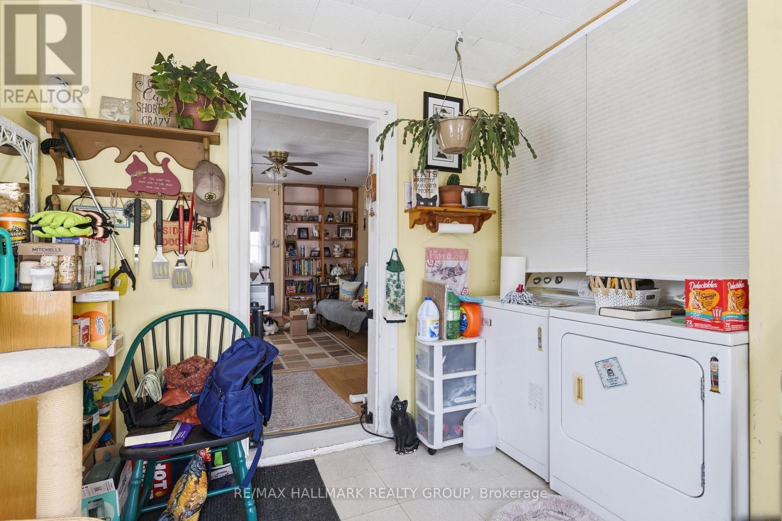 229 GORE STREET E - 5