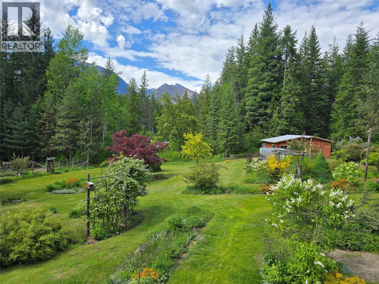 8481 6 HIGHWAY - Image 2