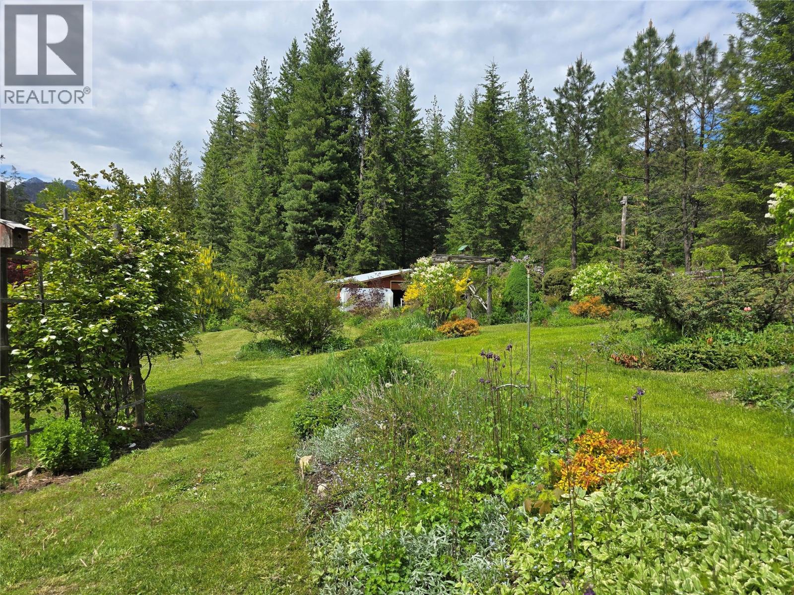 8481 6 HIGHWAY - Image 3