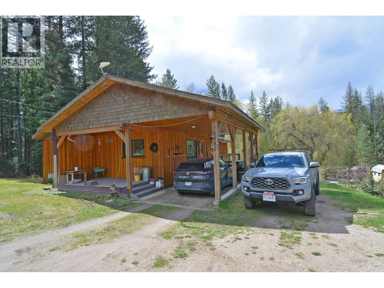 8481 6 Highway - 22