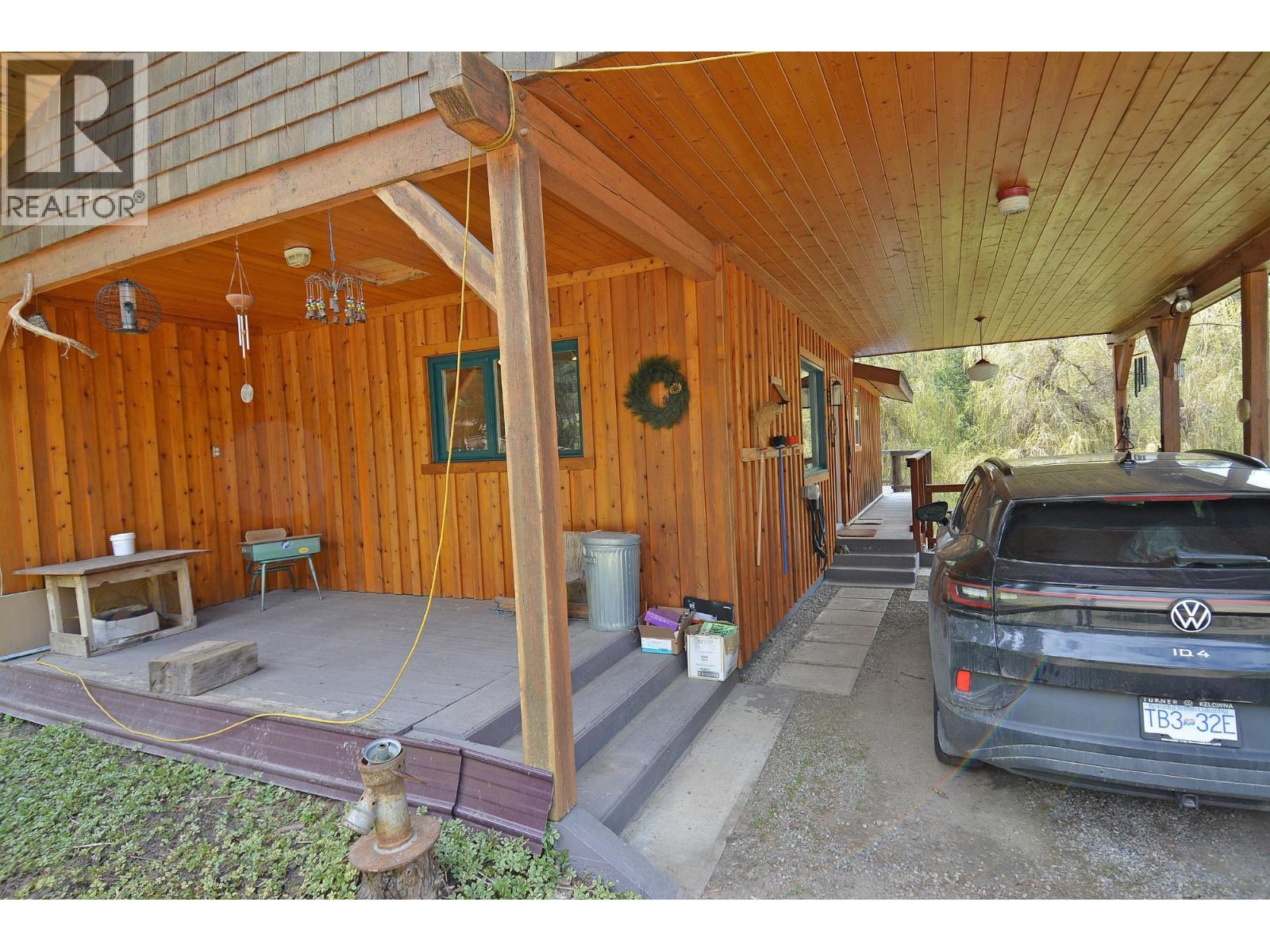 8481 6 Highway - 23
