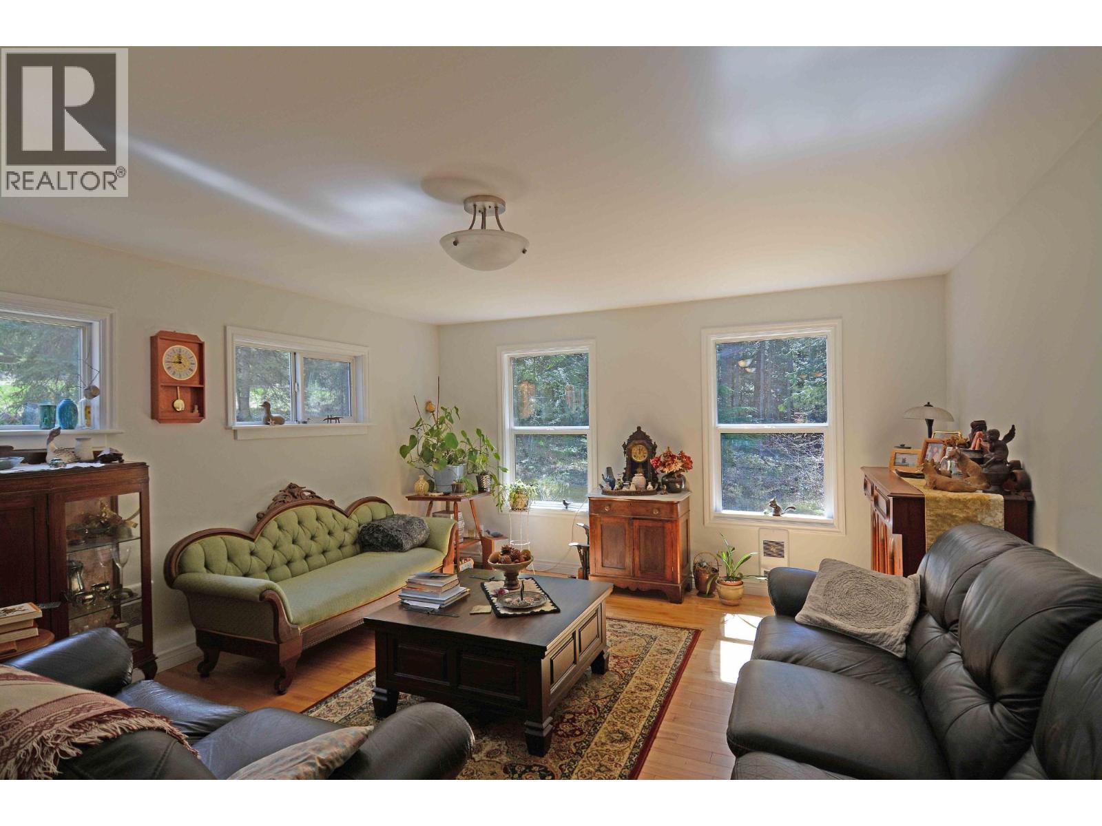 8481 6 Highway - 30