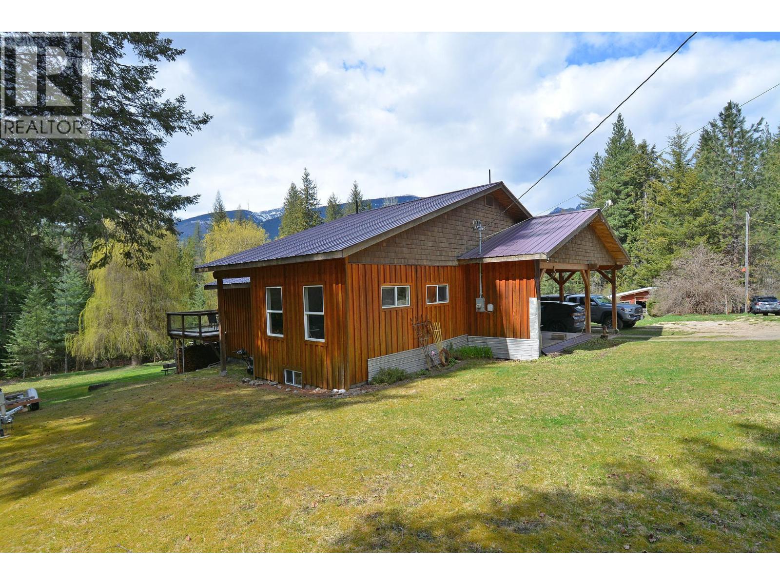 8481 6 Highway - 52