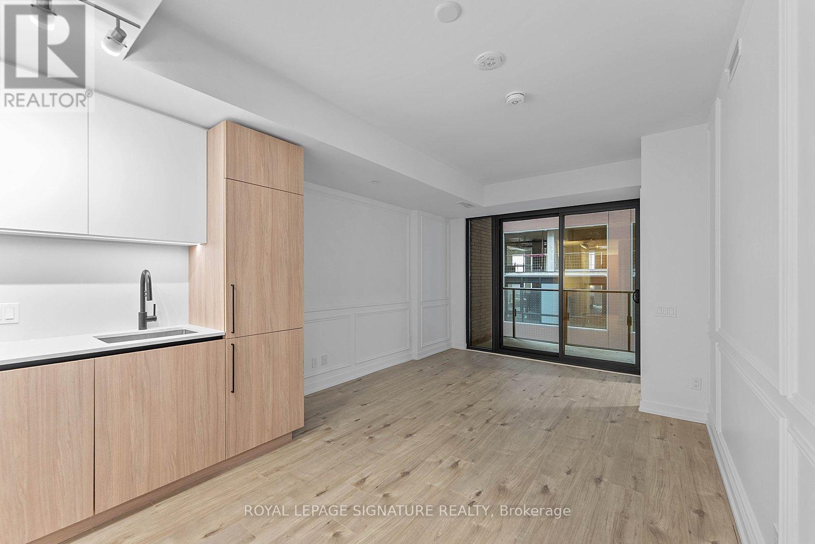 #314 35 PARLIAMENT STREET - 10