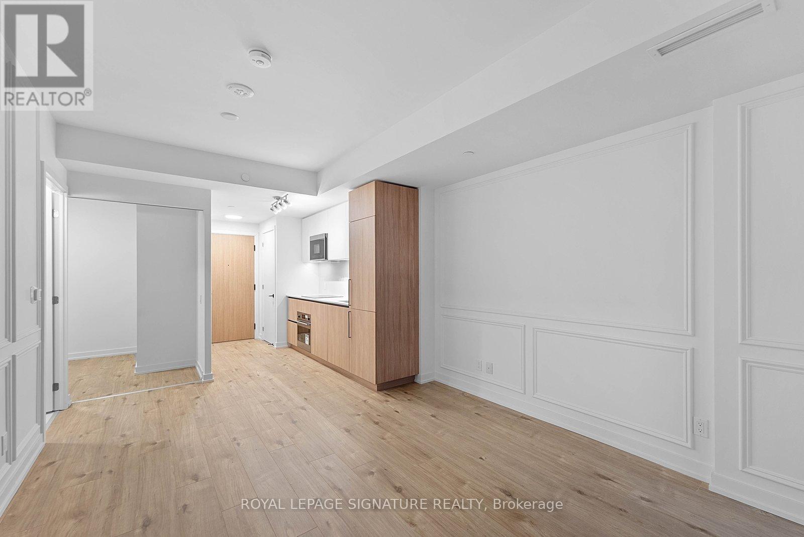 #314 35 PARLIAMENT STREET - 12