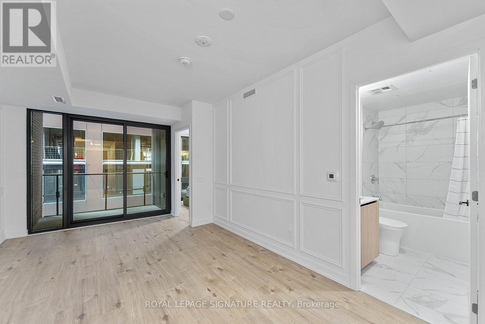 #314 35 PARLIAMENT STREET - 14