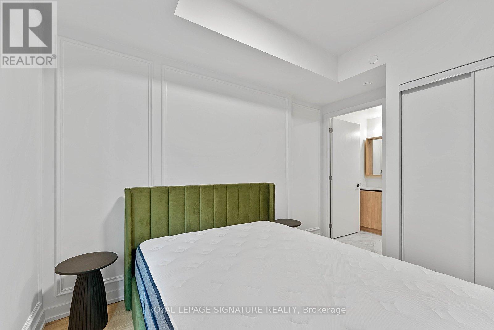 #314 35 PARLIAMENT STREET - 18