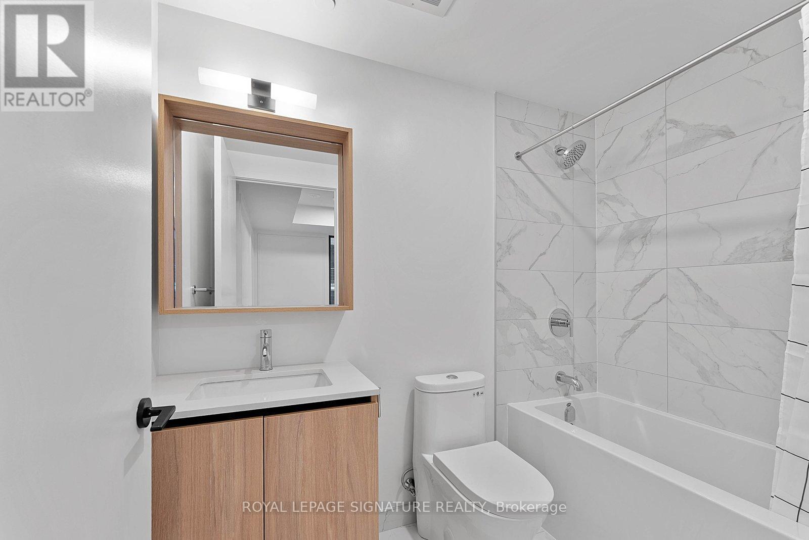 #314 35 PARLIAMENT STREET - 20