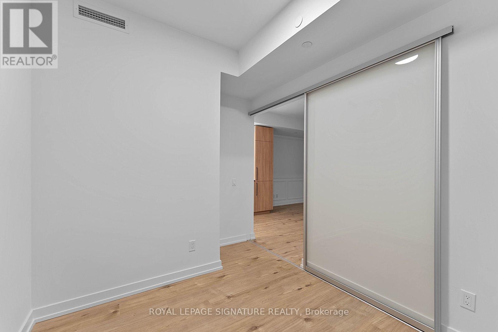 #314 35 PARLIAMENT STREET - 24