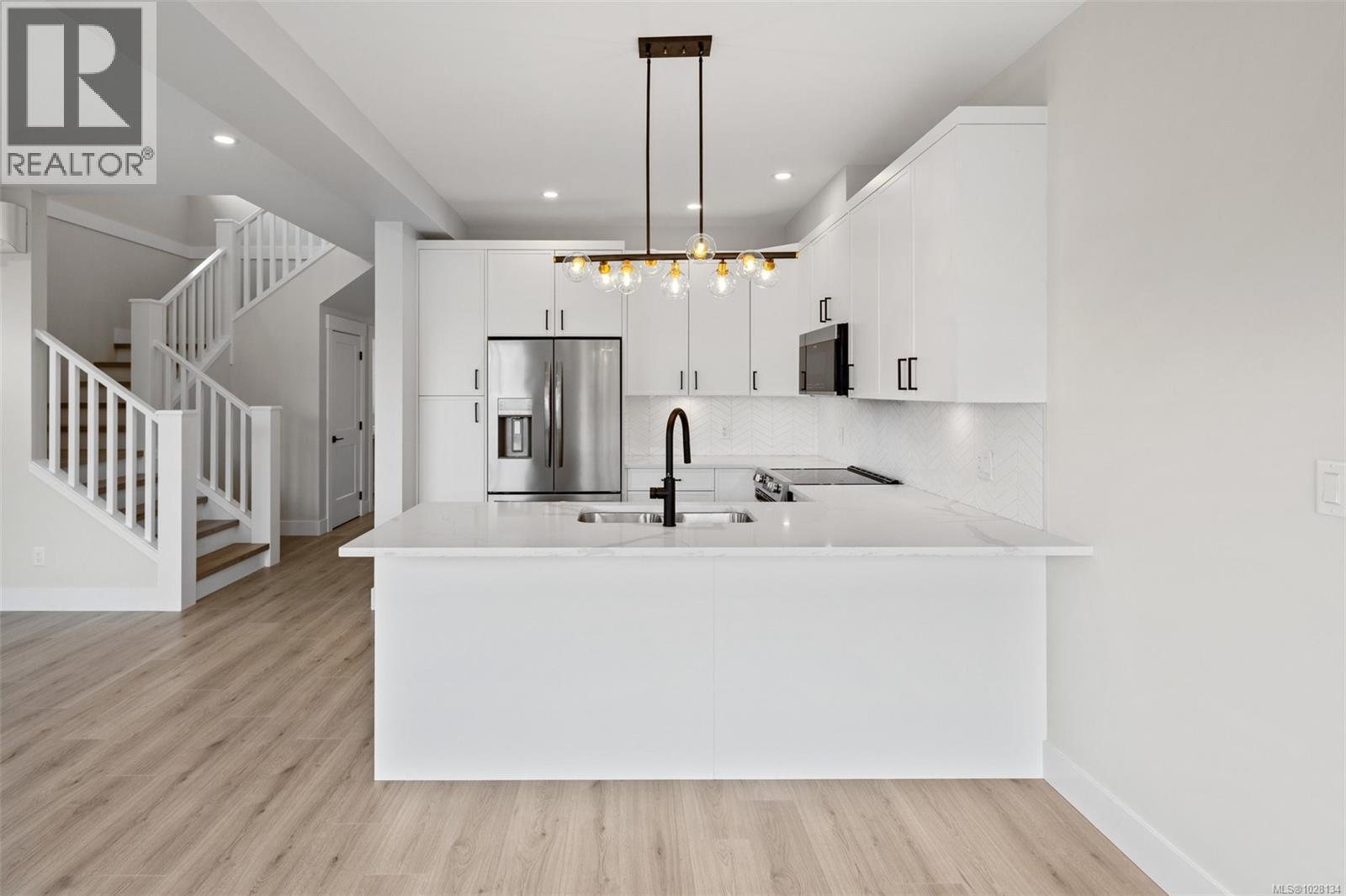 A 6521 Noblewood Pl, Sooke