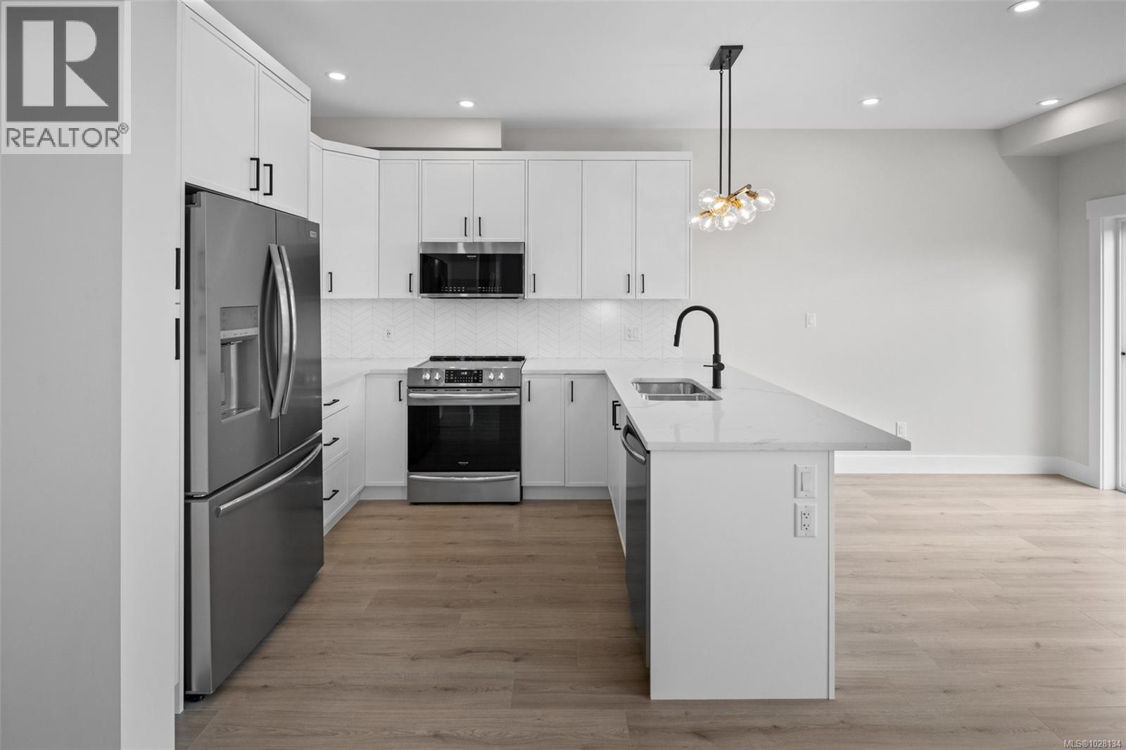 A 6521 Noblewood Pl, Sooke