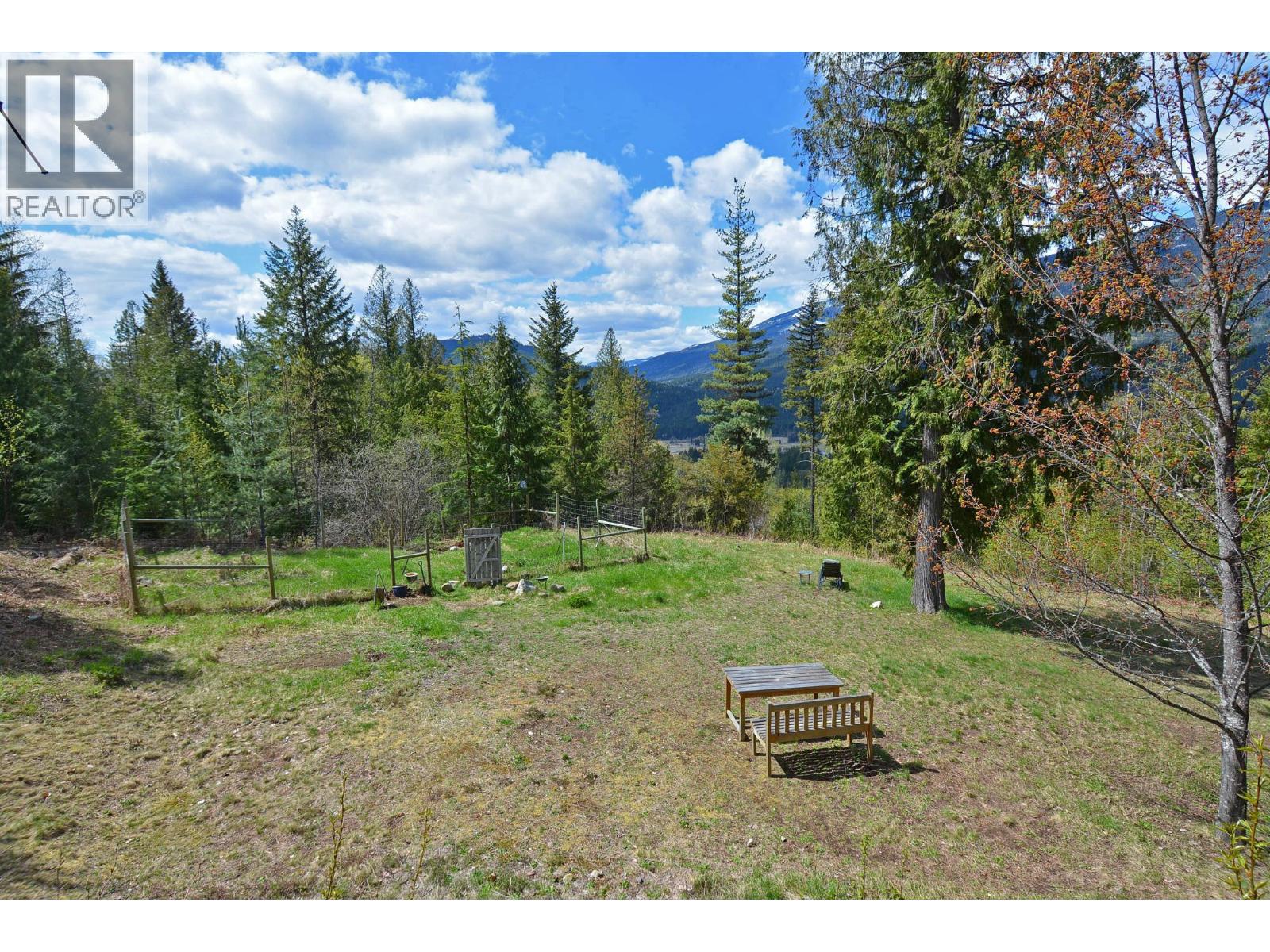 8907 MARTENS ROAD - 57