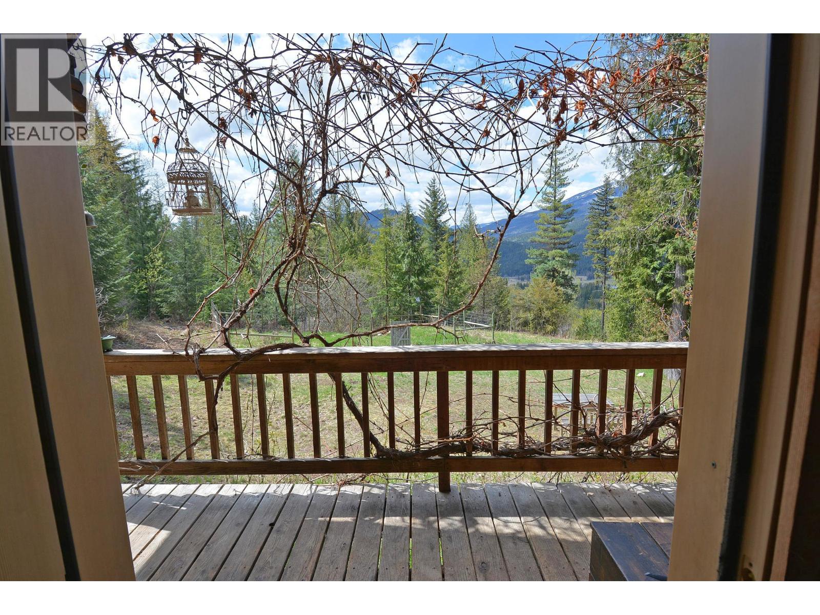 8907 MARTENS ROAD - 30