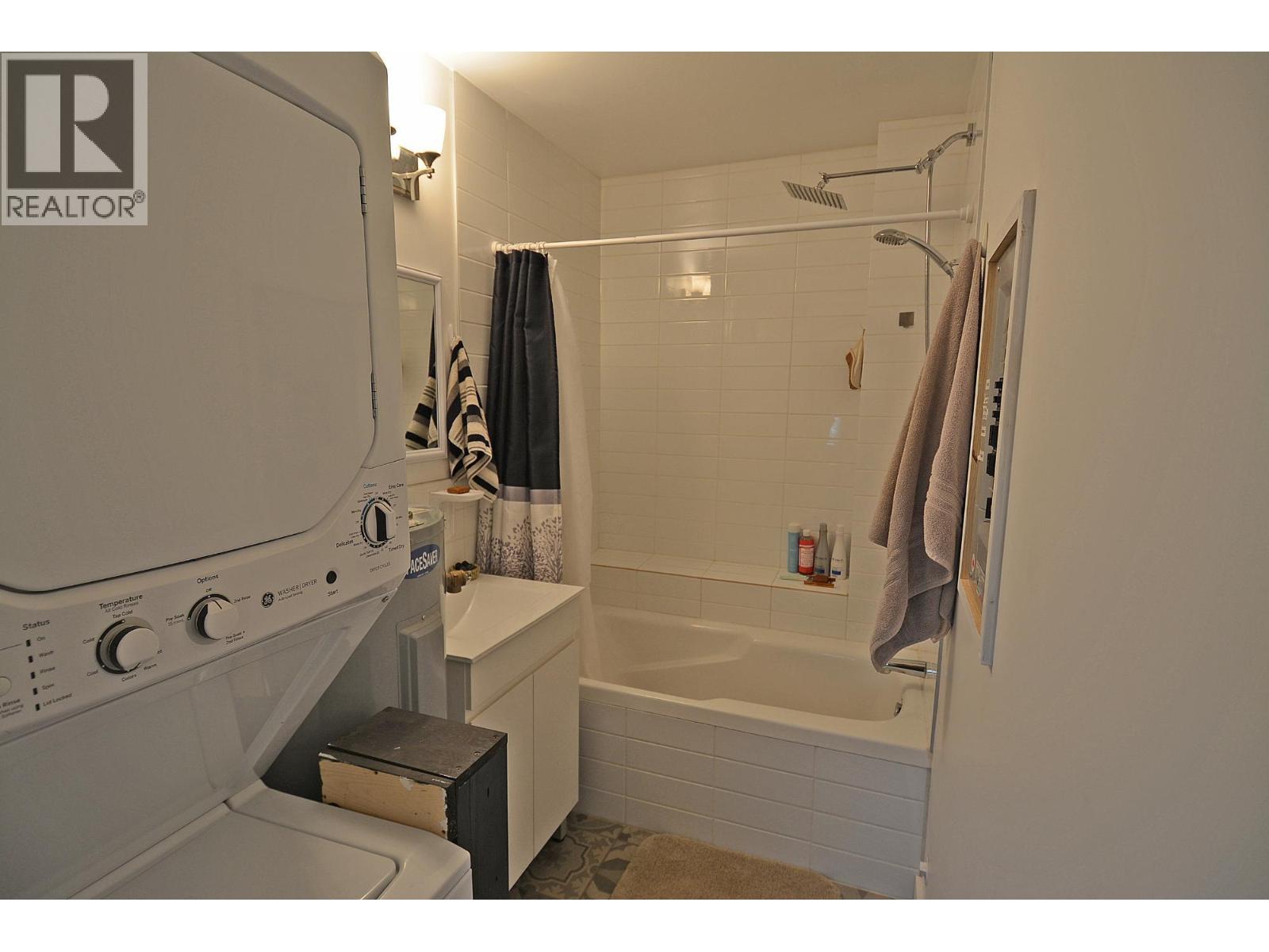 8907 MARTENS ROAD - 64