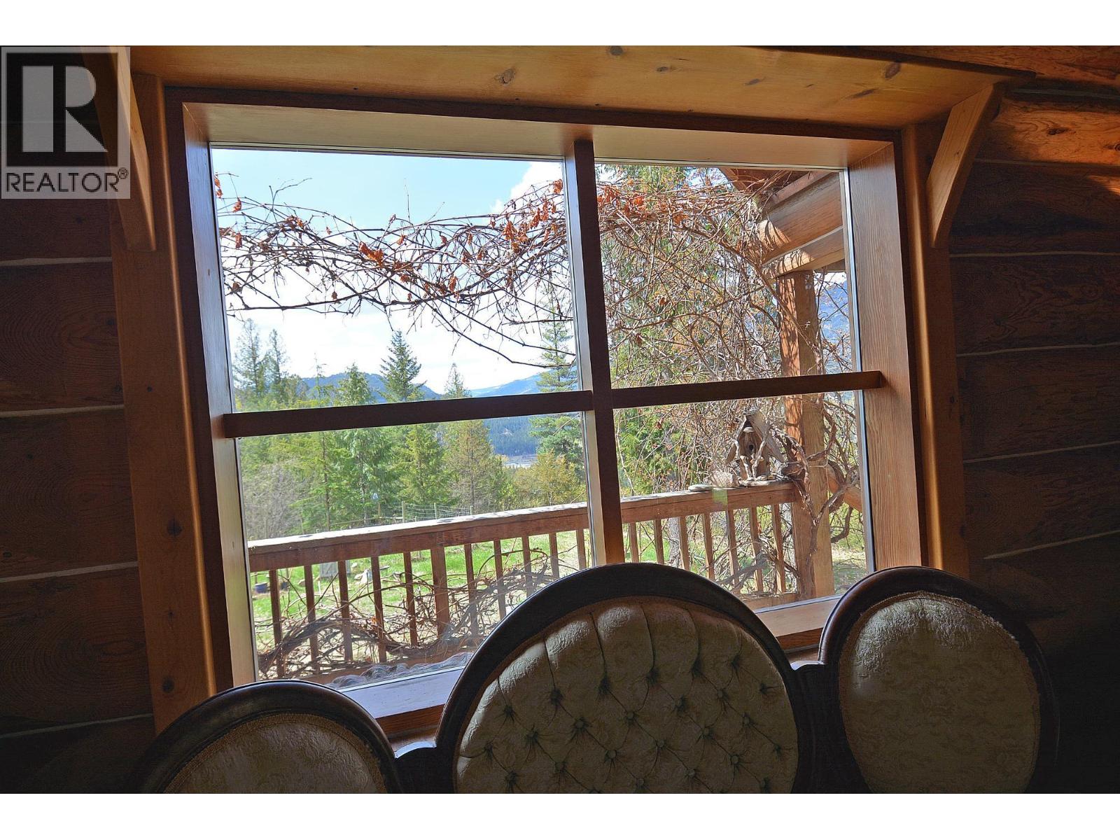 8907 MARTENS ROAD - 45