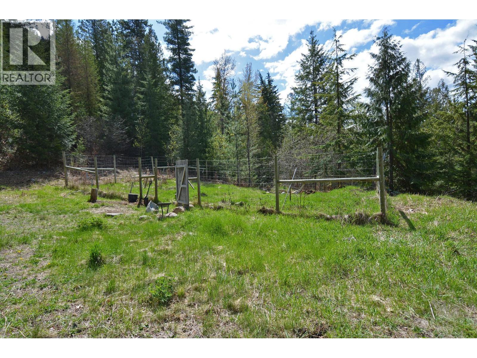 8907 MARTENS ROAD - 55