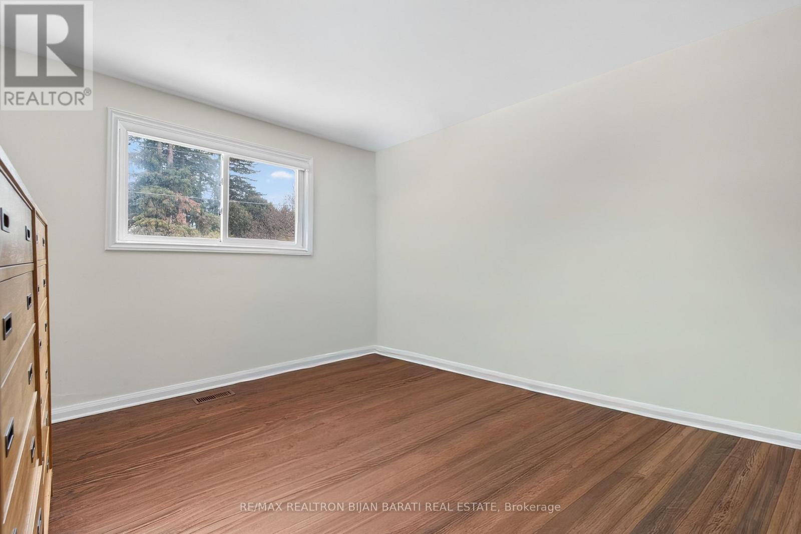 215 GRANDVIEW AVENUE - 30