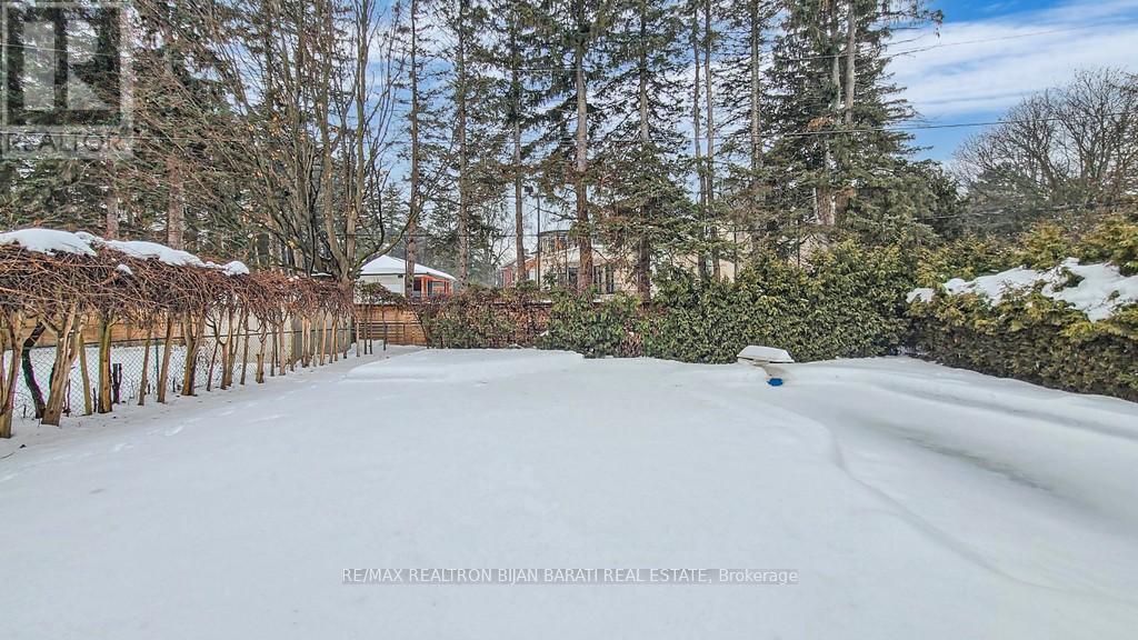215 GRANDVIEW AVENUE - 40
