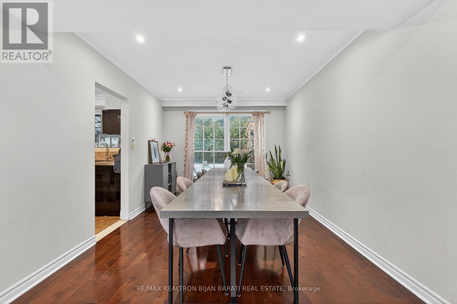 215 GRANDVIEW AVENUE - 8