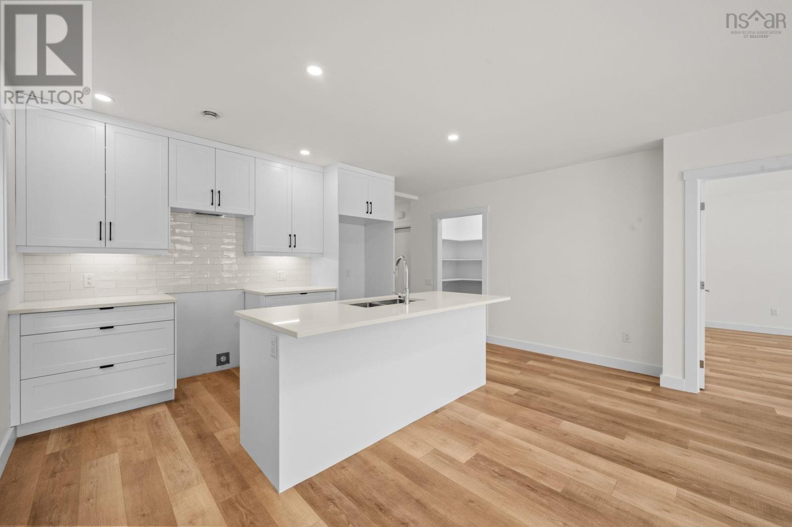 Property 11 of 31 of 206 Sailors Trail