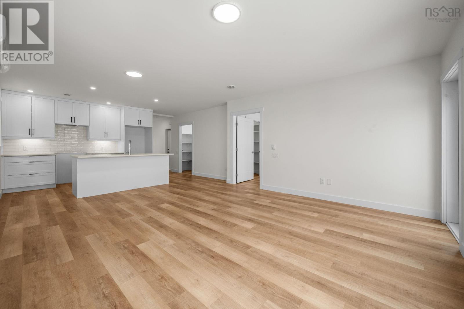 Property 17 of 31 of 206 Sailors Trail