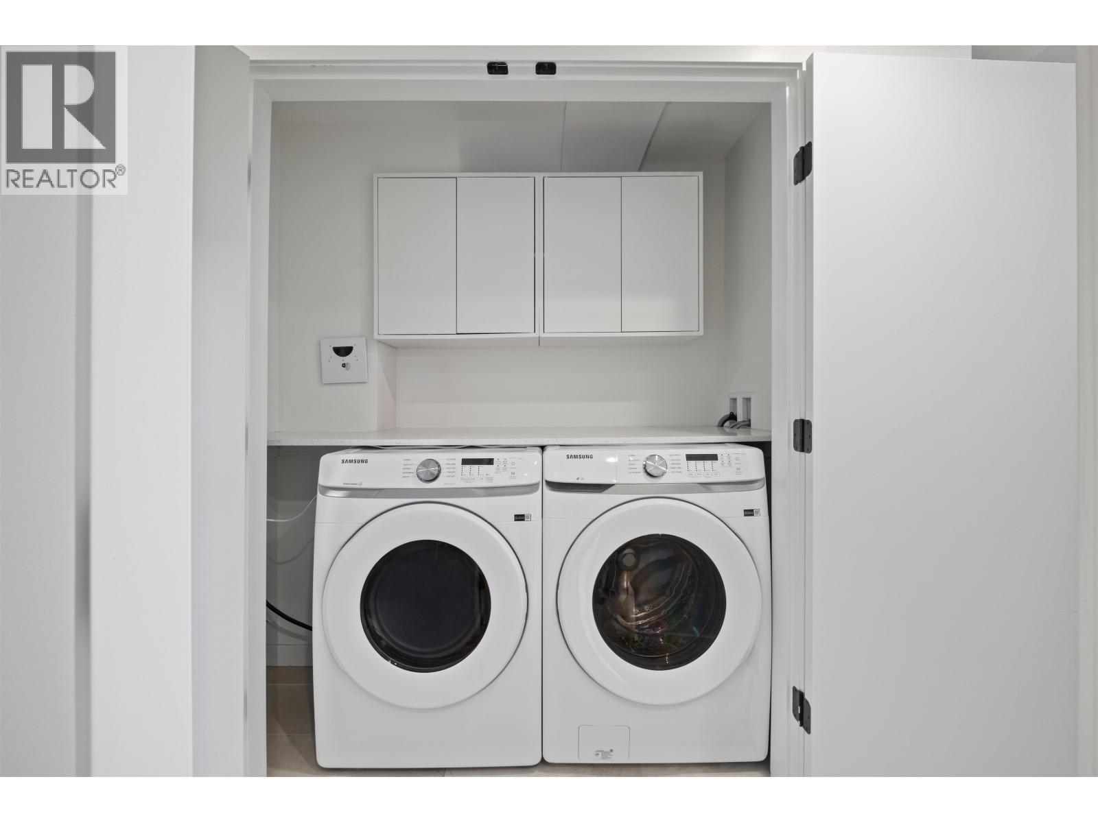 137 535 E 2ND STREET, North Vancouver