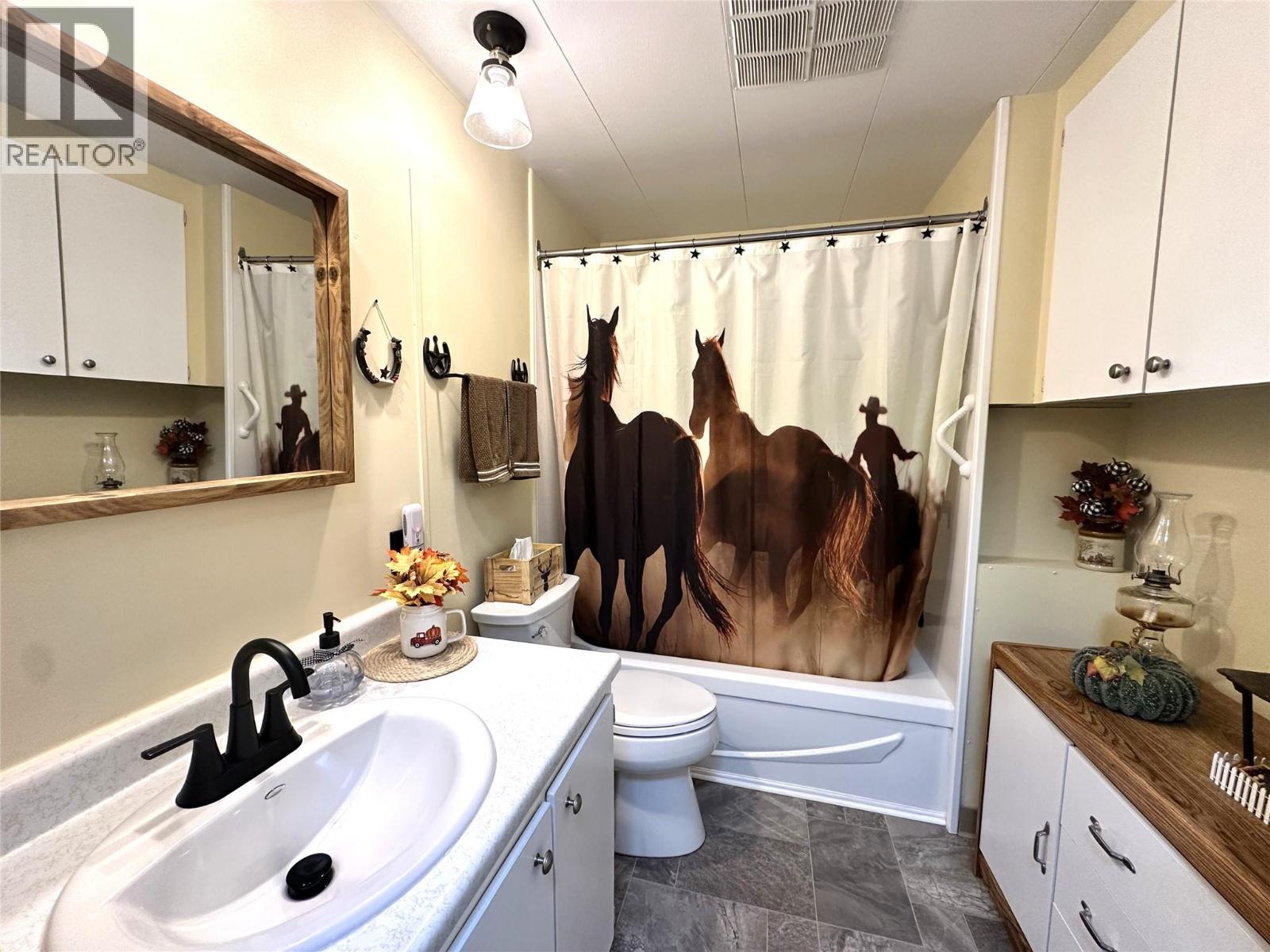 146 WILLOW Court Unit# 6B, Oliver